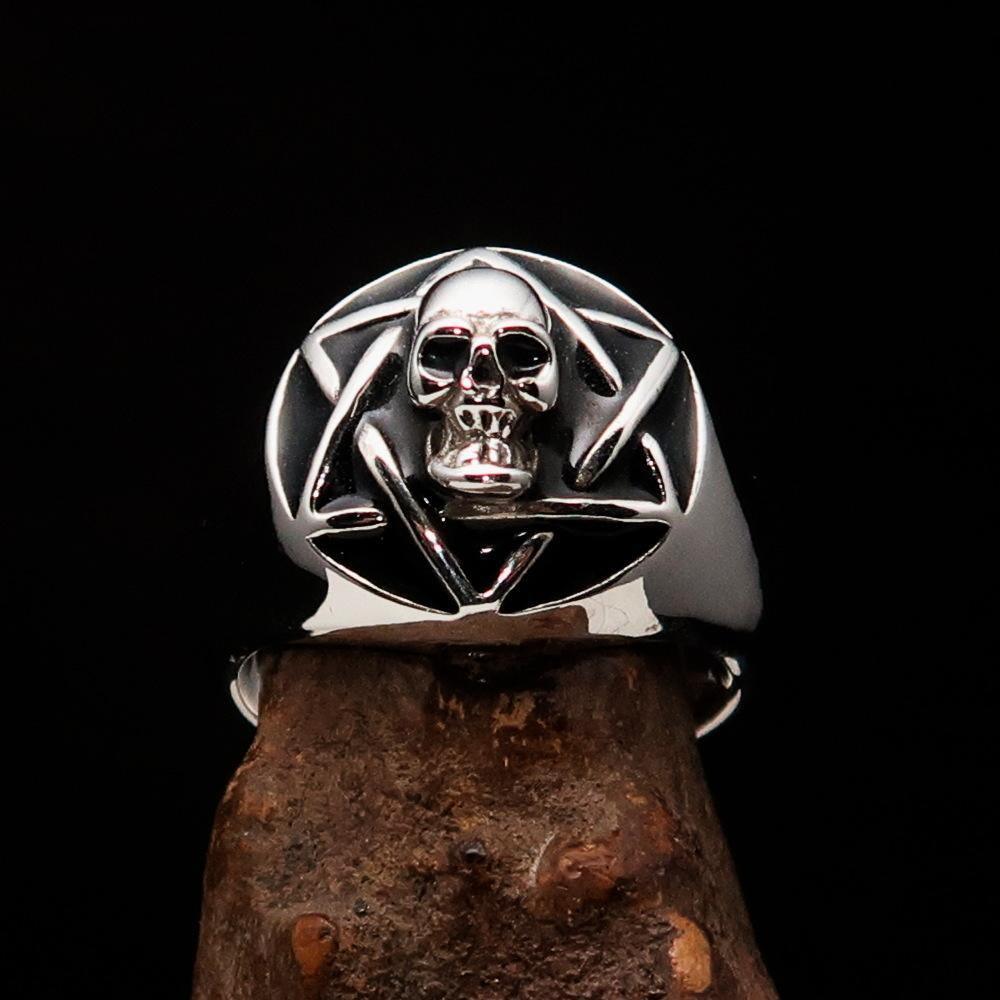 Excellent crafted domed Men's Hexagram Skull Ring - Sterling Silver