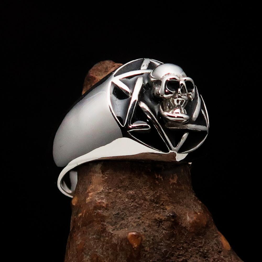 Excellent crafted domed Men's Hexagram Skull Ring - Sterling Silver