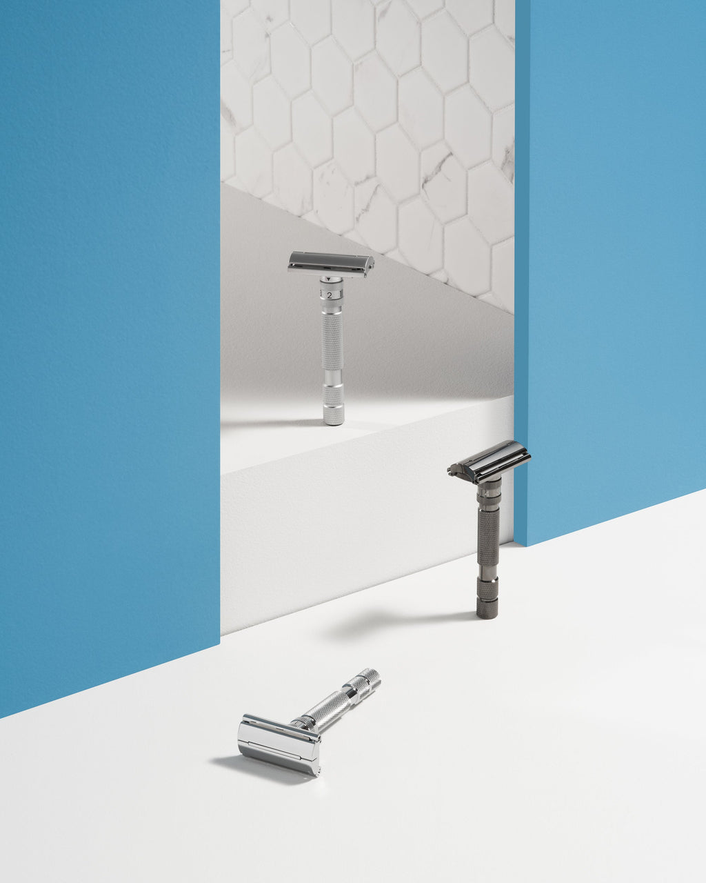 Rockwell T2 Adjustable Safety Razor - White Chrome (Twist-to-Open)